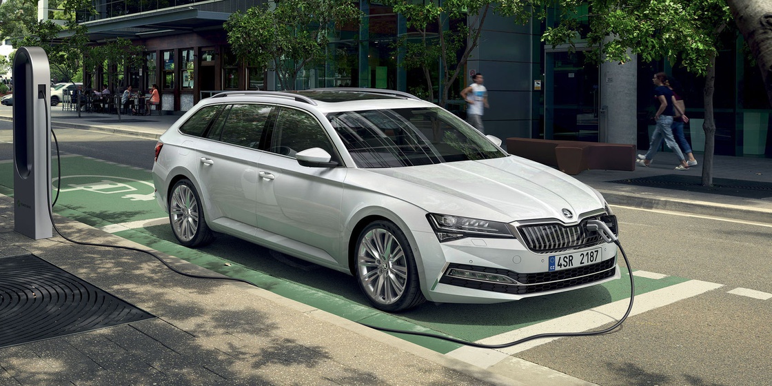 NOVI ŠKODA SUPERB